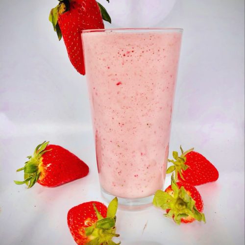 4-Ingredients Strawberry Yogurt Smoothie