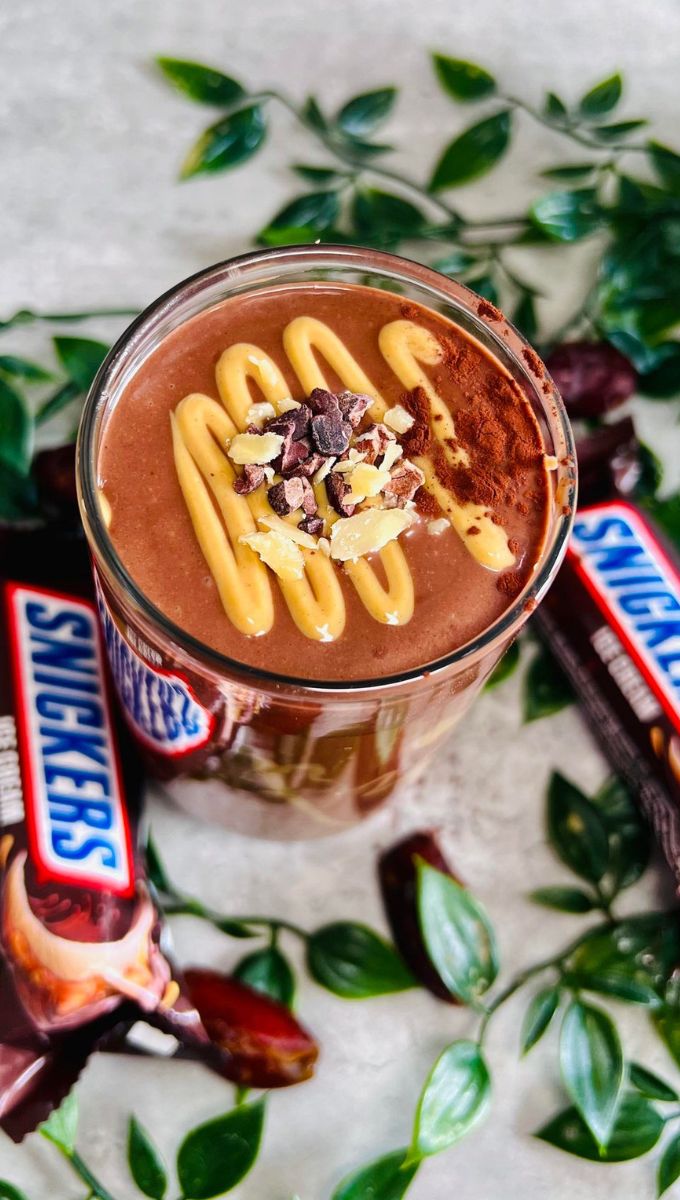 Healthy Snickers Smoothie