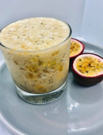 Easy Pineapple Passionfruit Smoothie