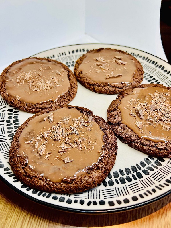 Crumbl Cookies Mom's Recipe - Chocolate