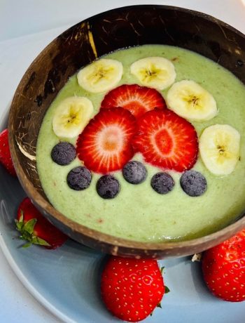 Smooth Mint Smoothie Bowl