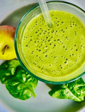 Smoothie With Apple And Spinach