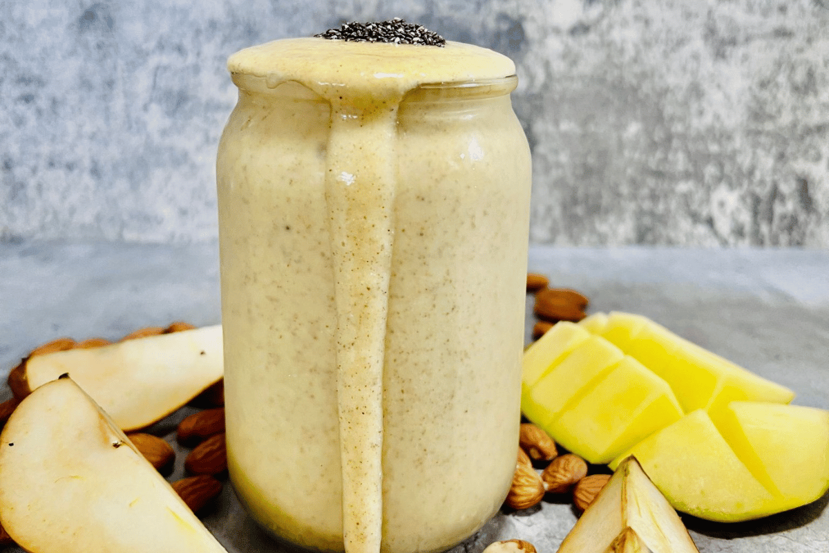 Mango And Pear Smoothie