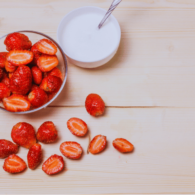 fresh strawberries sliced