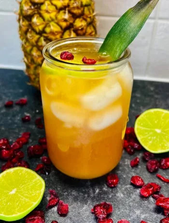 Pineapple And Cranberry Juice