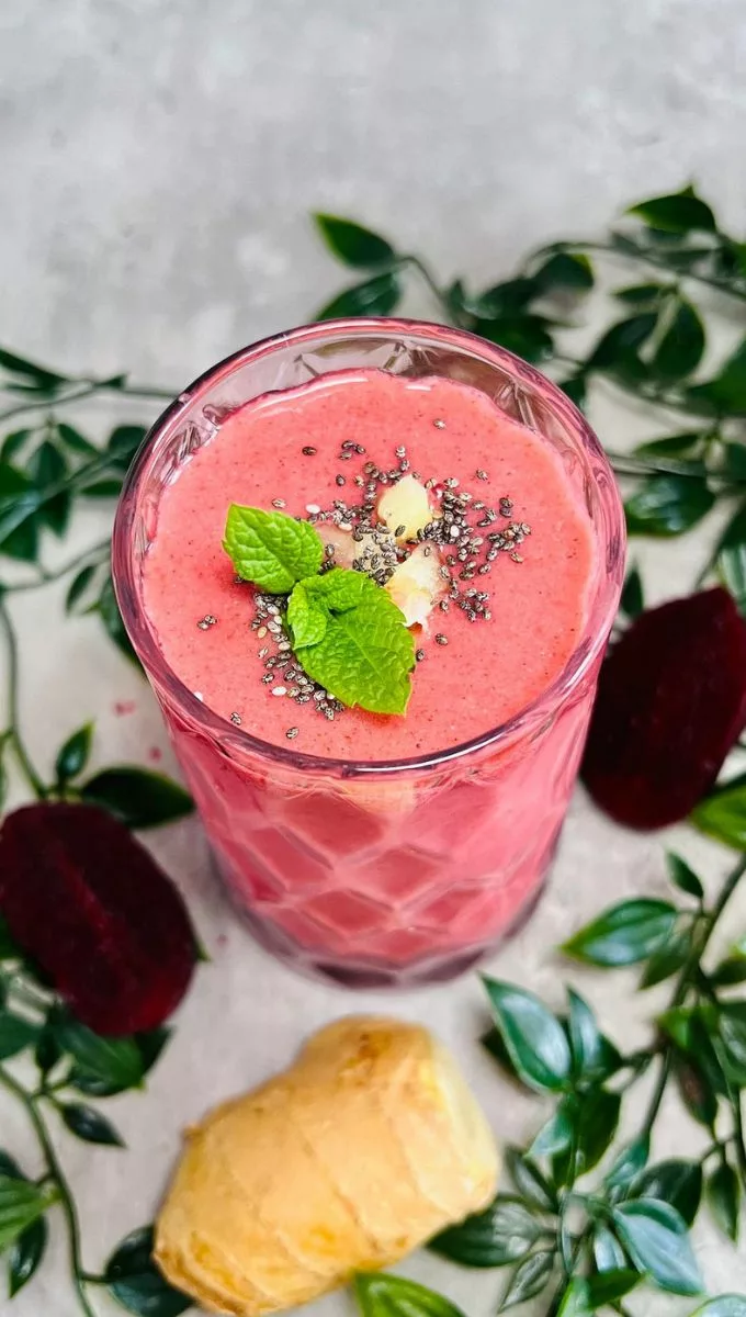 Beetroot Pineapple Ginger Smoothie