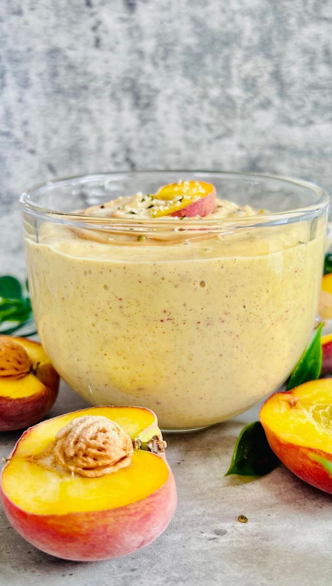 Peach Smoothie For Weight Loss served in a round glass cup