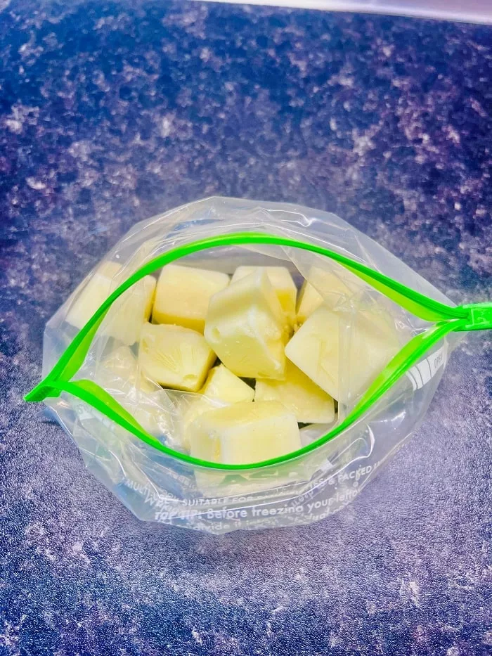 yogurt cubes in a freezer bag