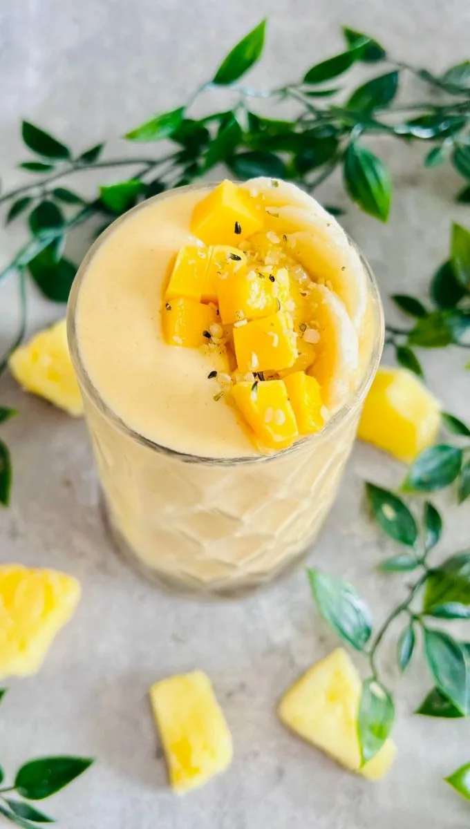 Banana Pineapple Mango Smoothie