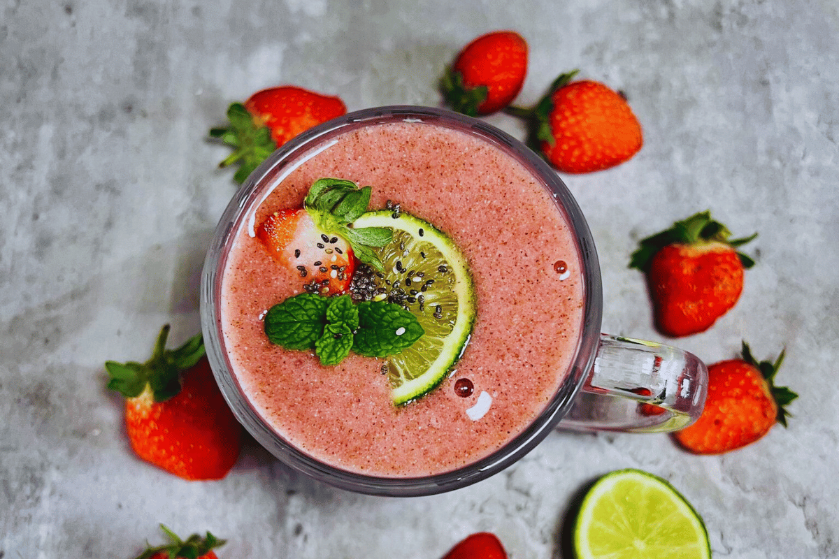 Strawberry And Lime Smoothie