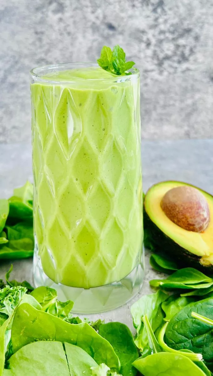 Spinach And Kale Smoothie with avocado