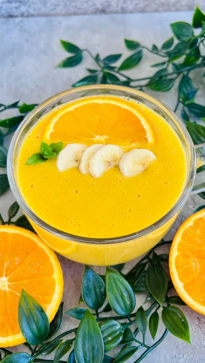 Anti-Inflammatory Orange And Turmeric Smoothie