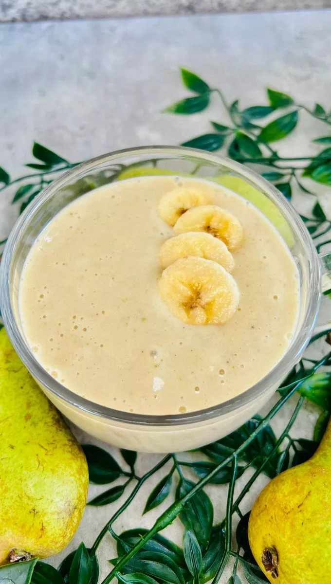 Banana And Pear Smoothie