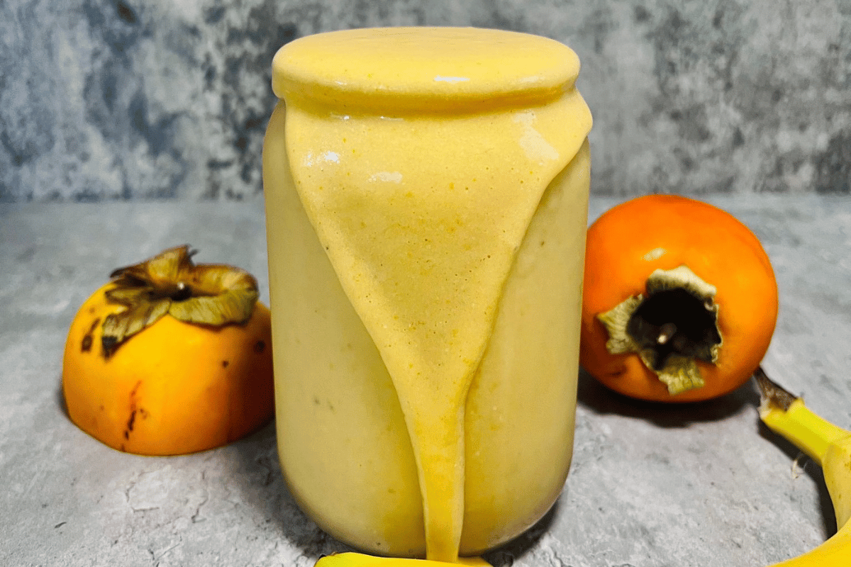 persimmon smoothie in a glass cup